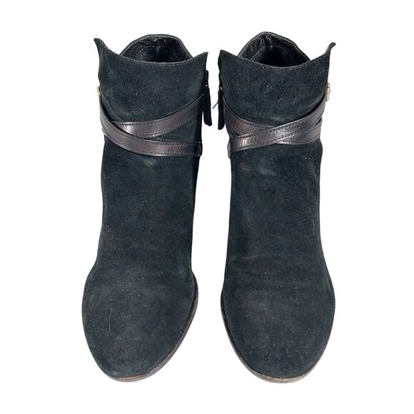 COLE HAAN! BLACK GENUINE SUEDE LEATHER CRISS-CROSS, CHUNKY ANKLE BOOTS! SZ 10B - Picture 4 of 10
